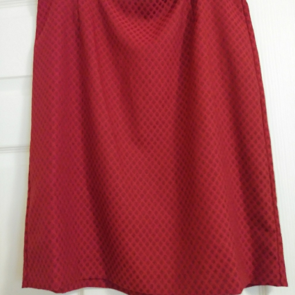 Ladies suit - Picture 2 of 3